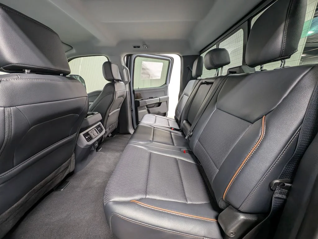 New 2026 Glacier Gray Metallic Tri-Coat Ford F-250® Lariat® image 18