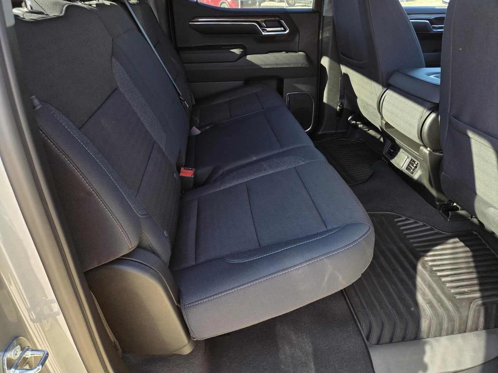 Used 2024 Sterling Gray Metallic Chevrolet LT image 33