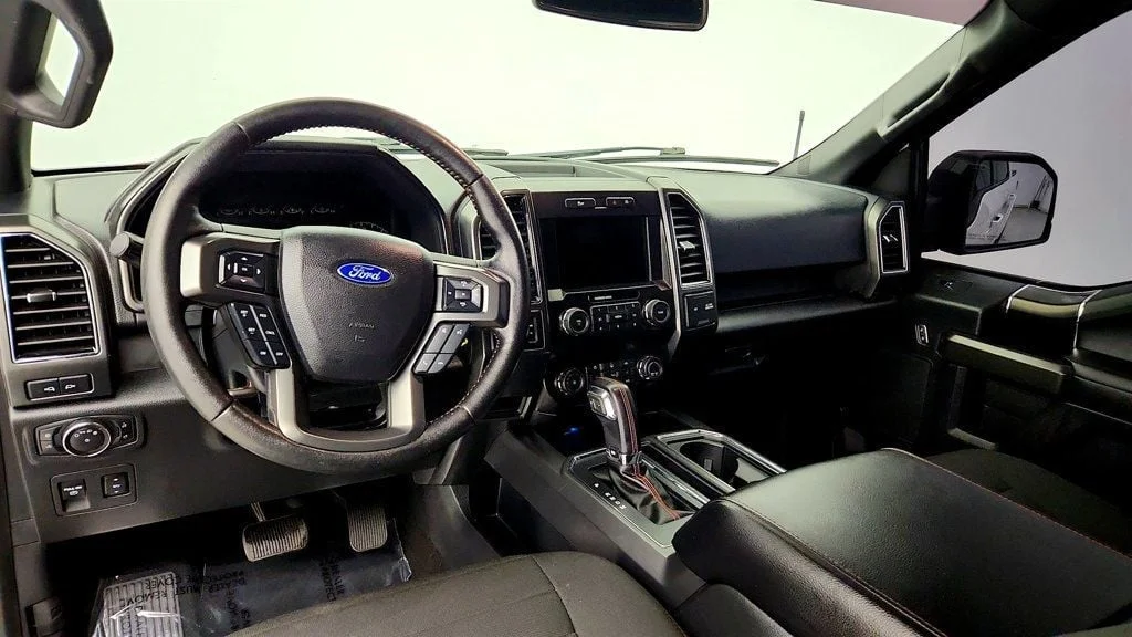 Used 2019 Oxford White Ford XLT 4WD SuperCrew 5.5