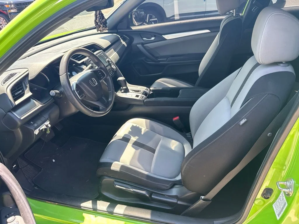 Used 2016  Honda LX-P image 5