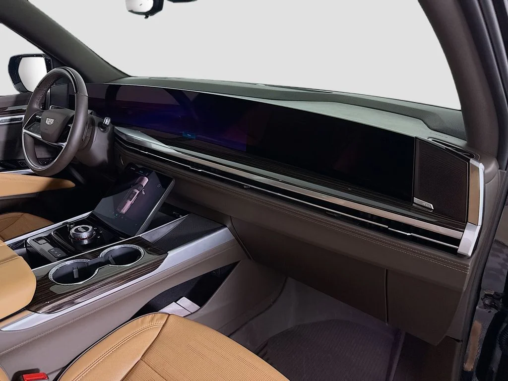 Used 2025 Black Cadillac Premium image 33