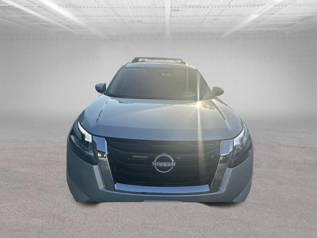 Used 2023 Silver Nissan SV image 8