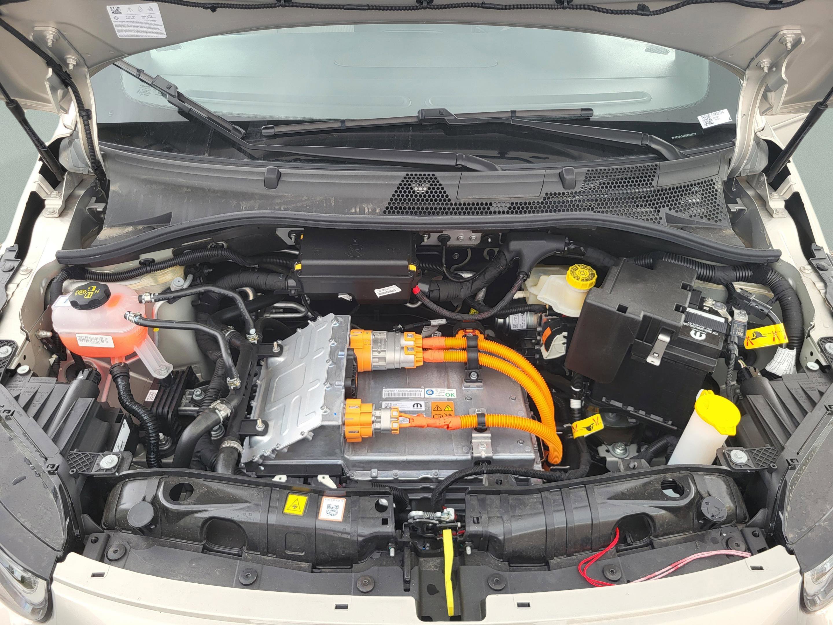 2025 FIAT 500e Base - Photo 70