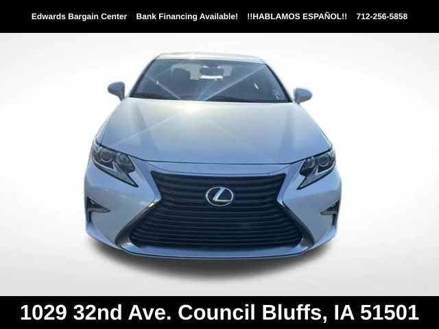 Used 2016 White Lexus 350 image 2