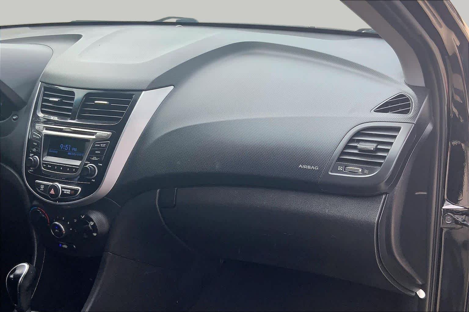 Used 2015 Ultra Black Pearl Hyundai Sport image 19