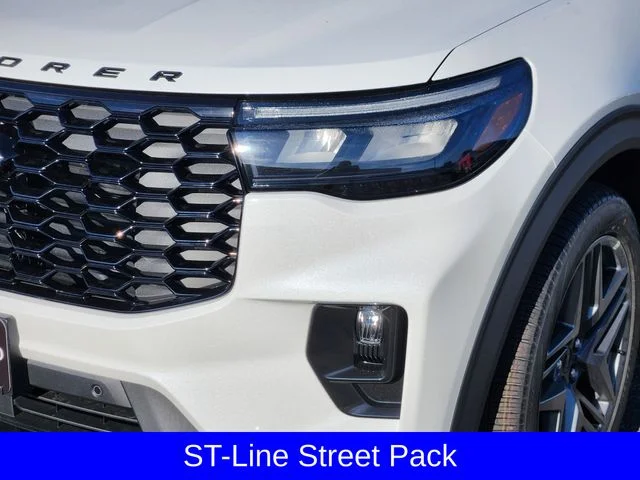 2026 Ford Explorer ST-Line - Photo 8