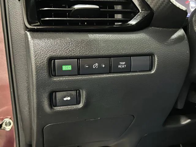2024 Nissan Sentra SV - Photo 21