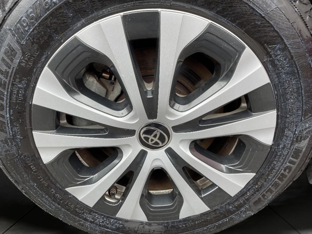 Used 2020 Red Toyota Limited image 29