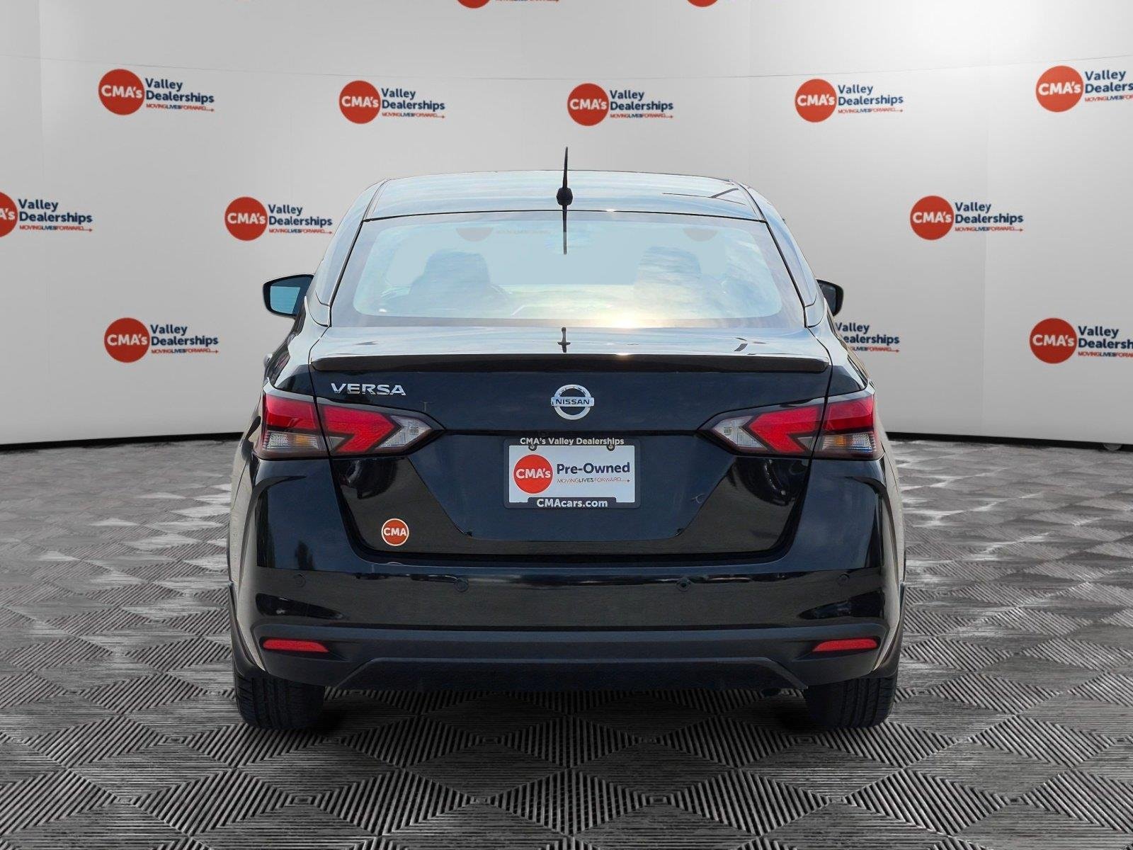 Used 2022 Super Black Nissan S image 4