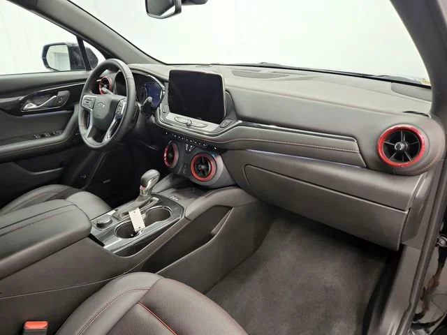Used 2025 Black Chevrolet RS image 38