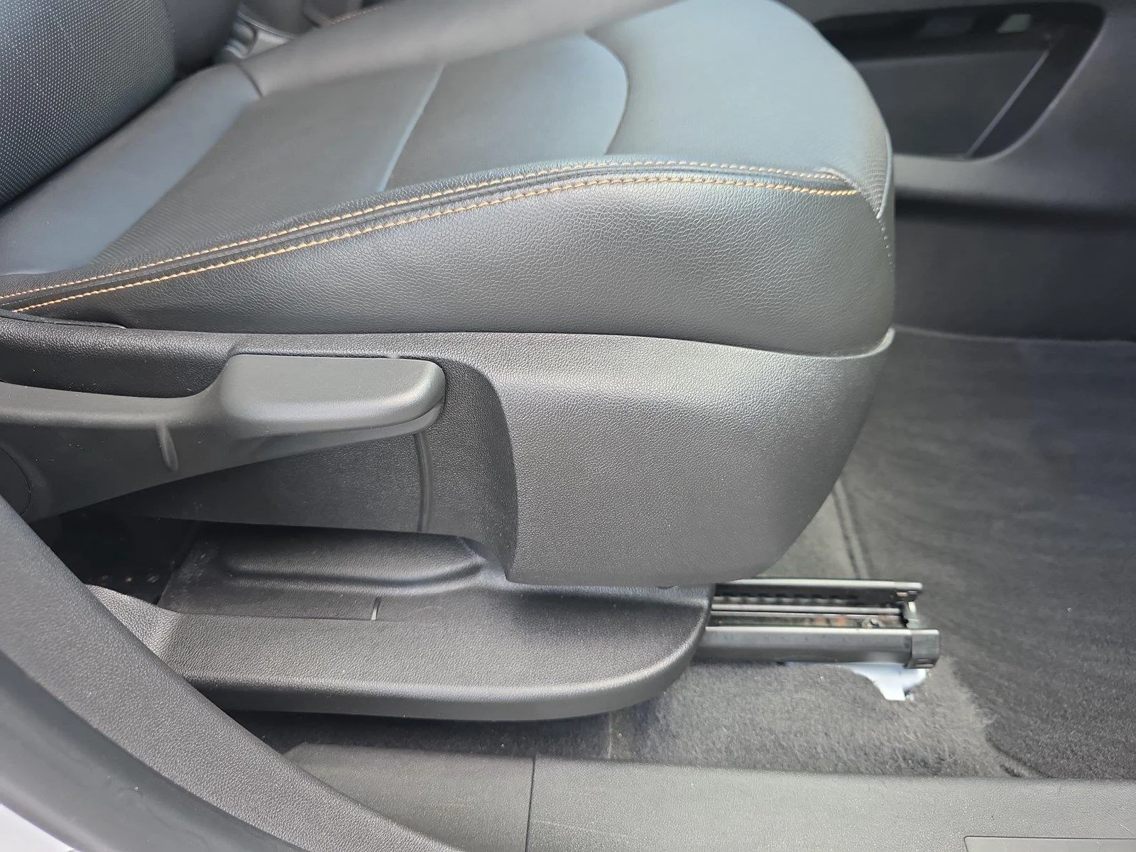 Used 2020 SUMMIT WHITE GMC SLT image 25