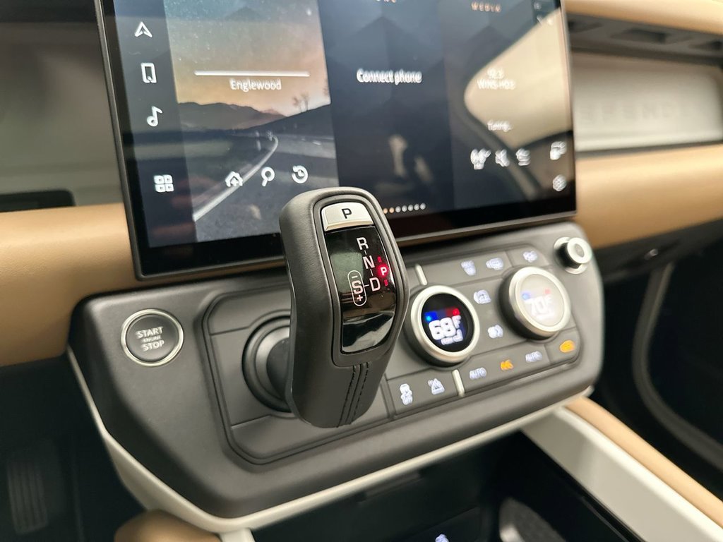 New 2026 Fuji White Land Rover S image 12