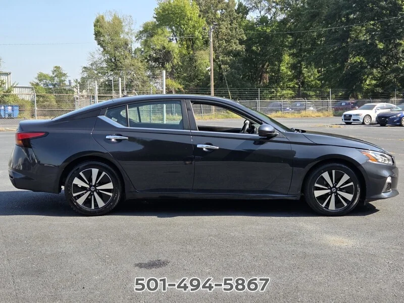 Used 2021 Blue Metallic NISSAN 2.5 SV image 6