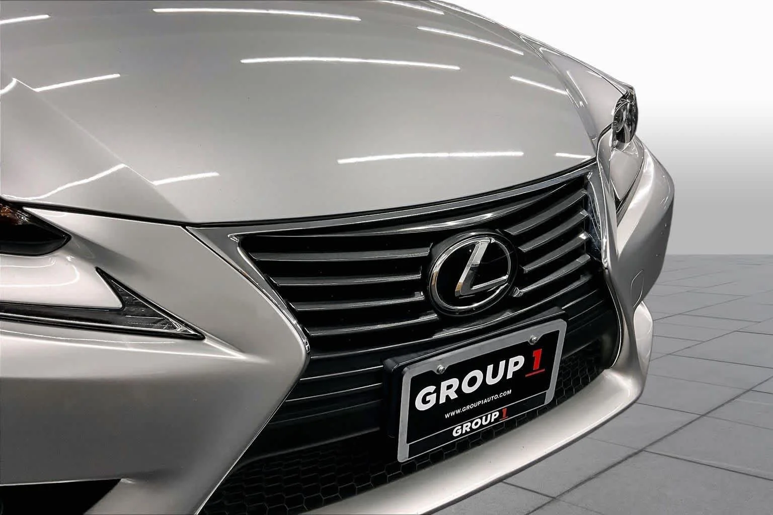 Used 2016 Silver Lining Metallic Lexus  image 29