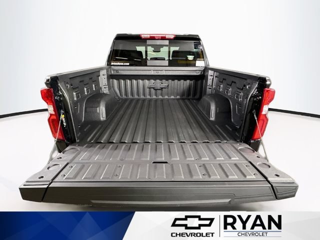 New 2026 Black Chevrolet High Country image 28