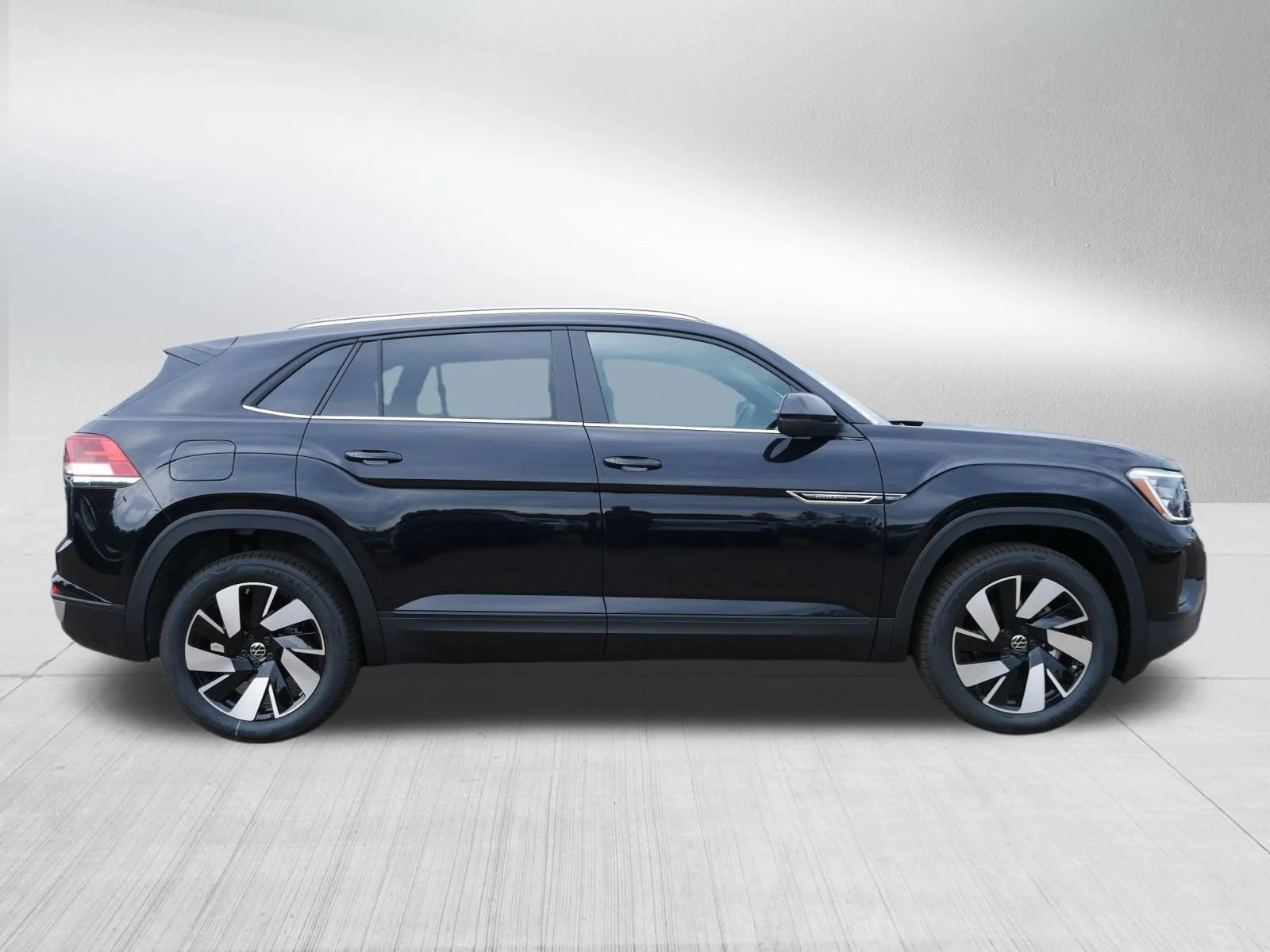 New 2026 Deep Black Pearl Volkswagen 2.0T SE w/Technology image 2