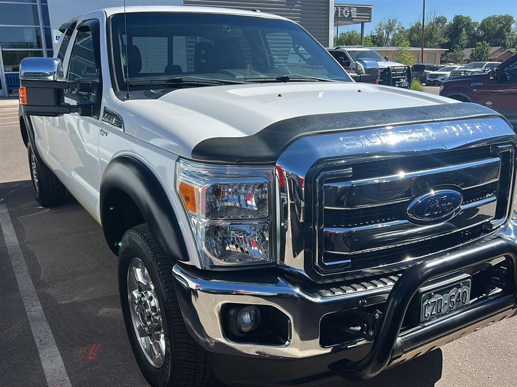 Used 2015 White Platinum Tri-Coat Metallic FORD LARIAT image 2
