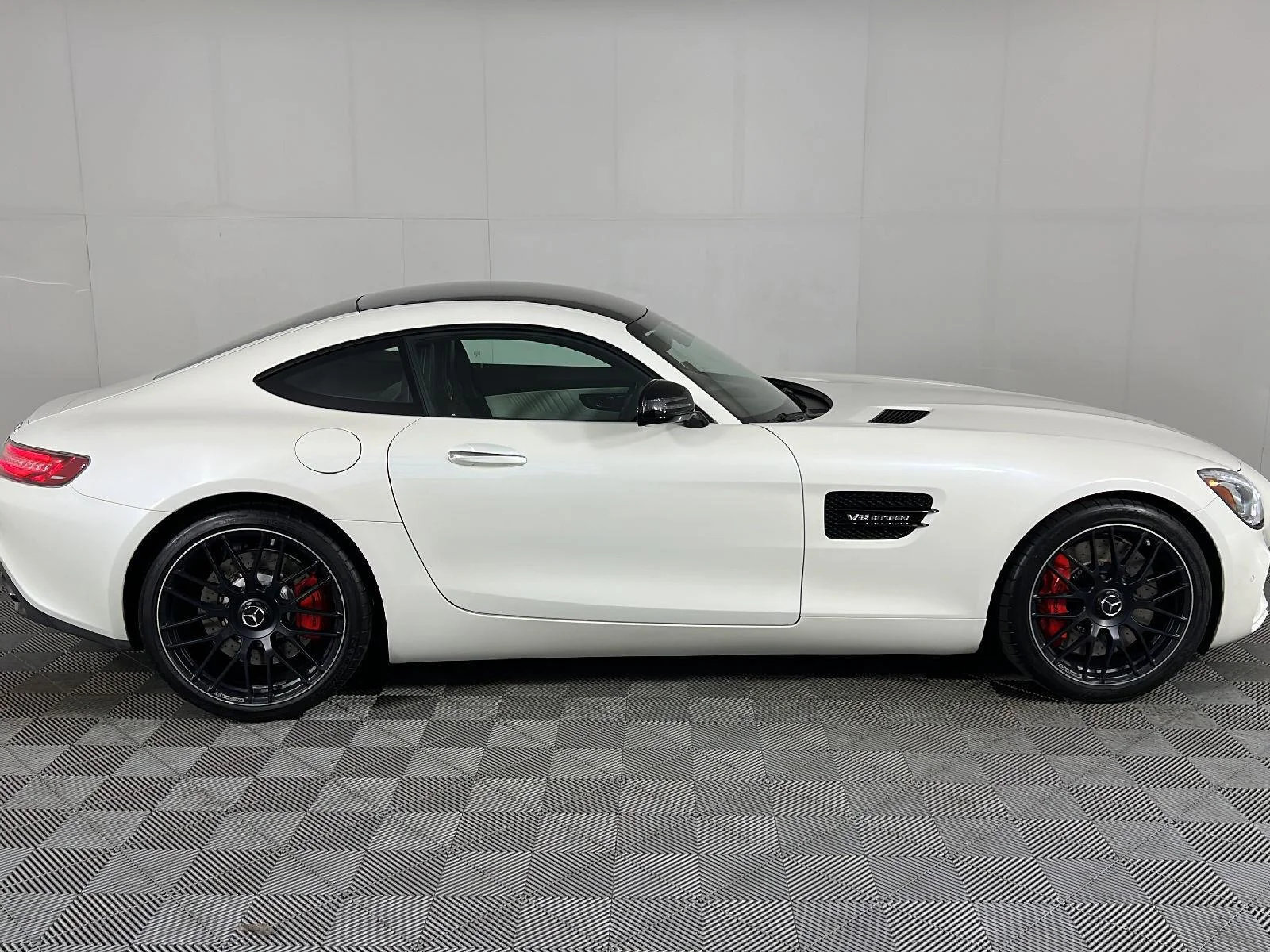 Used 2016 Diamond White Mercedes-Benz S image 40