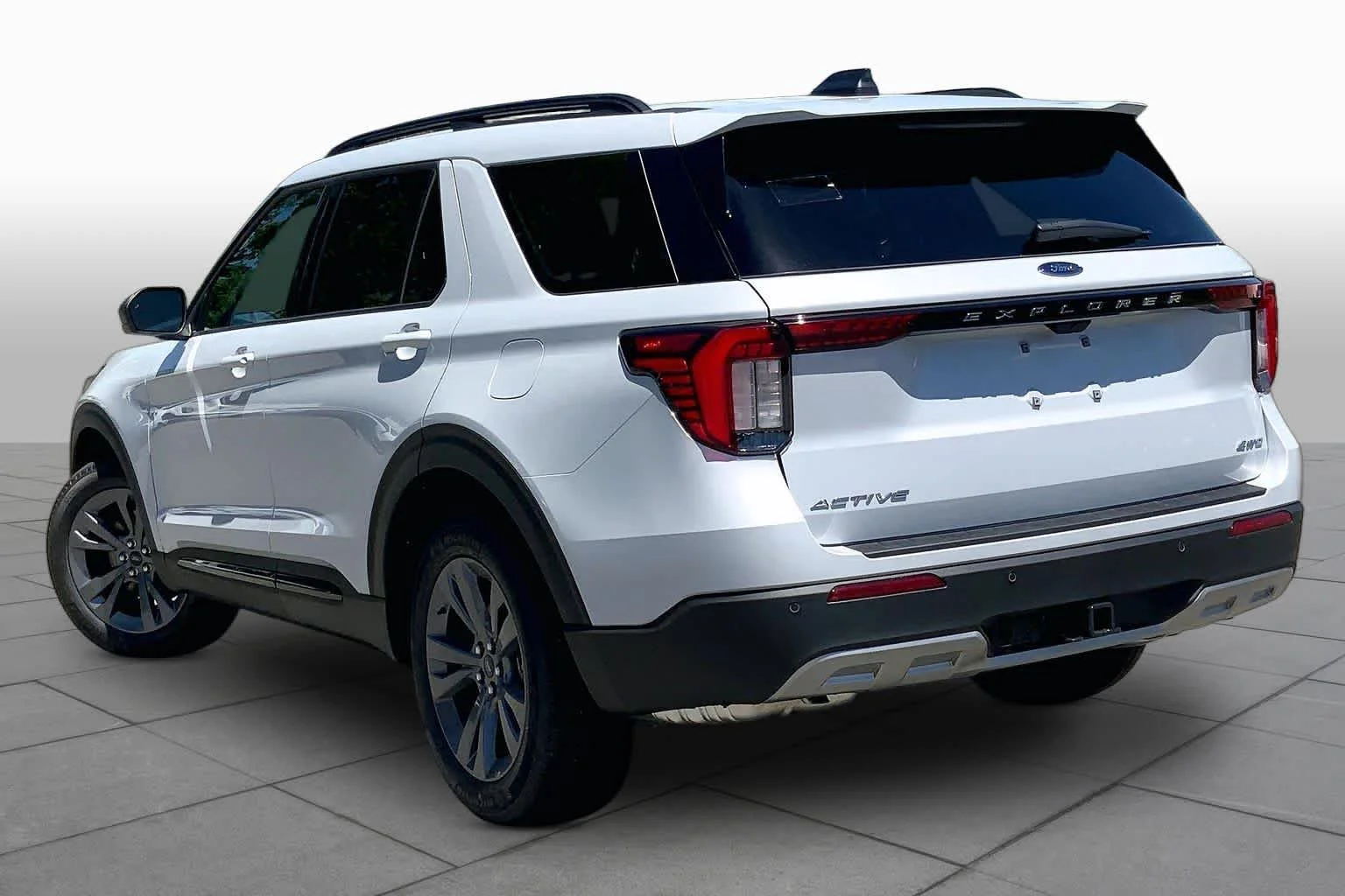New 2026 Space White Metallic Ford Active image 3