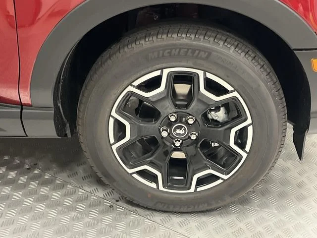 New 2026 Ruby Red Metallic Tinted Clearcoat Ford Outer Banks image 21
