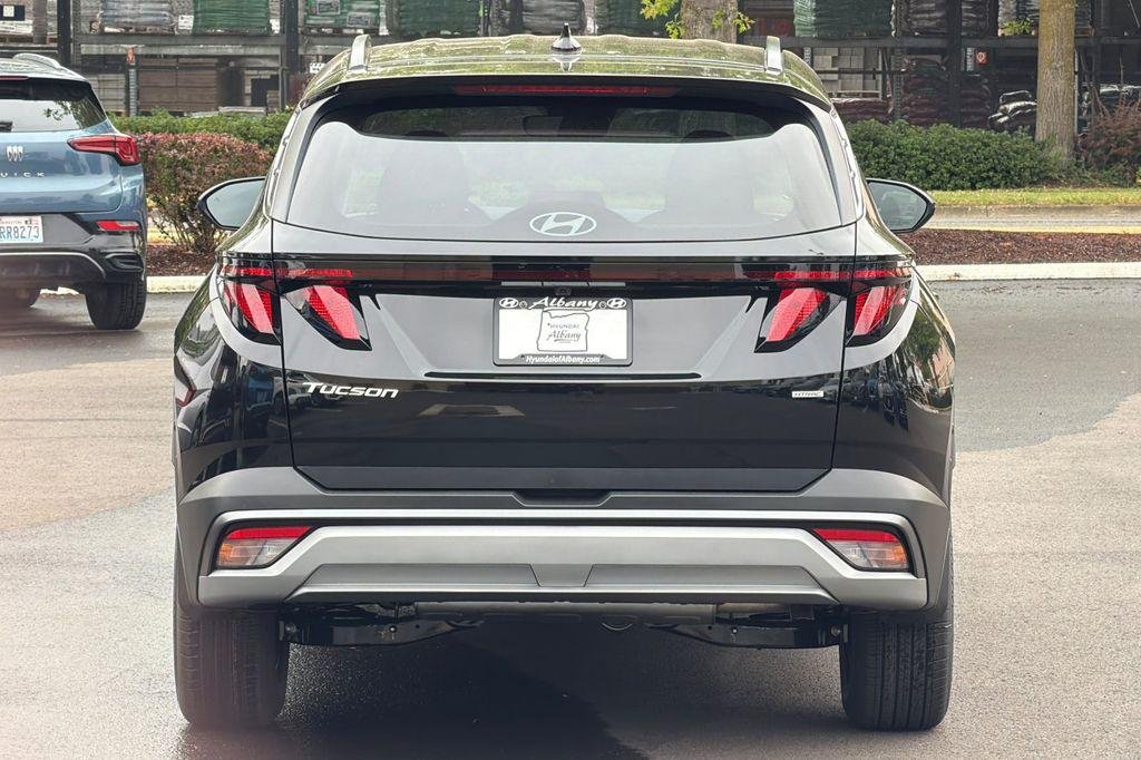 New 2026 Black Hyundai SEL AWD image 5
