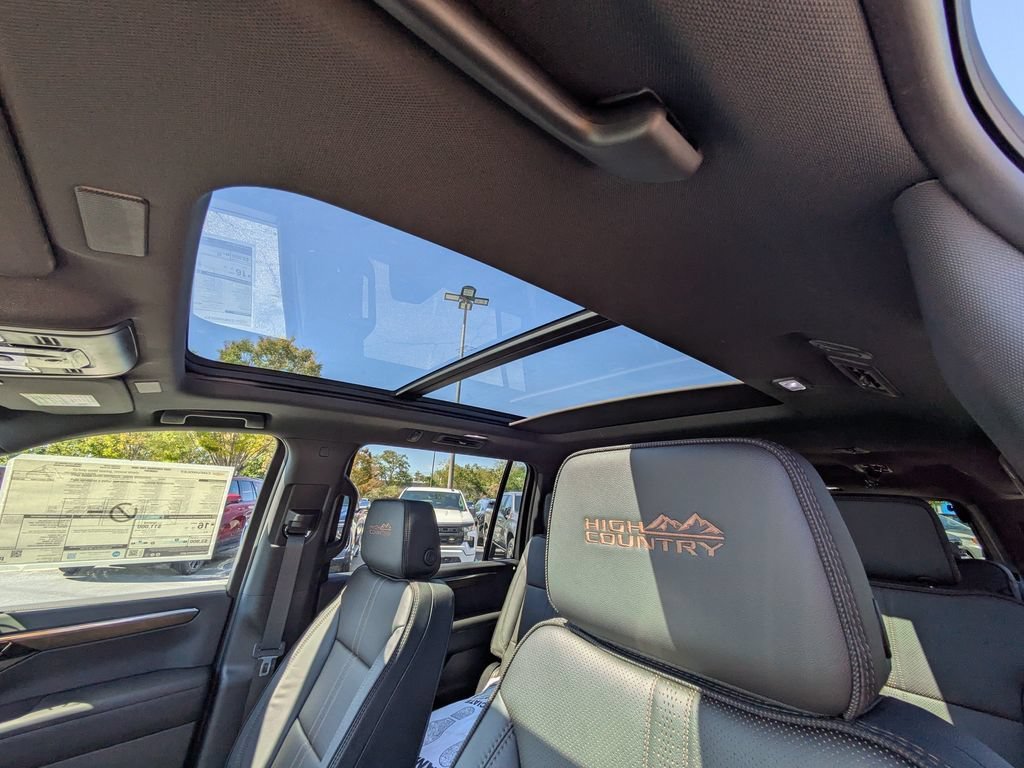 2026 Chevrolet Suburban High Country - Photo 23