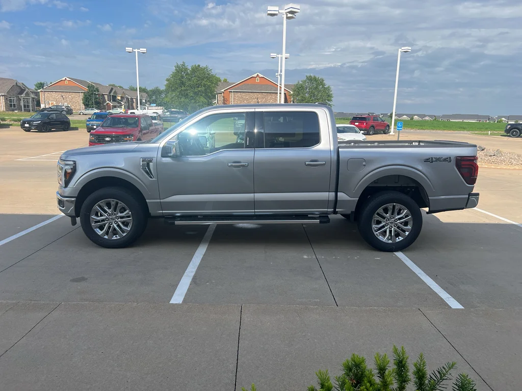 New 2026 Iconic Silver Metallic Ford Lariat® image 5