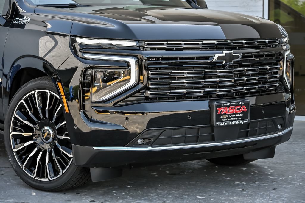 New 2026 Black Chevrolet High Country image 3
