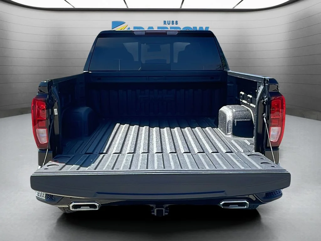 Used 2025 Black GMC Elevation image 31
