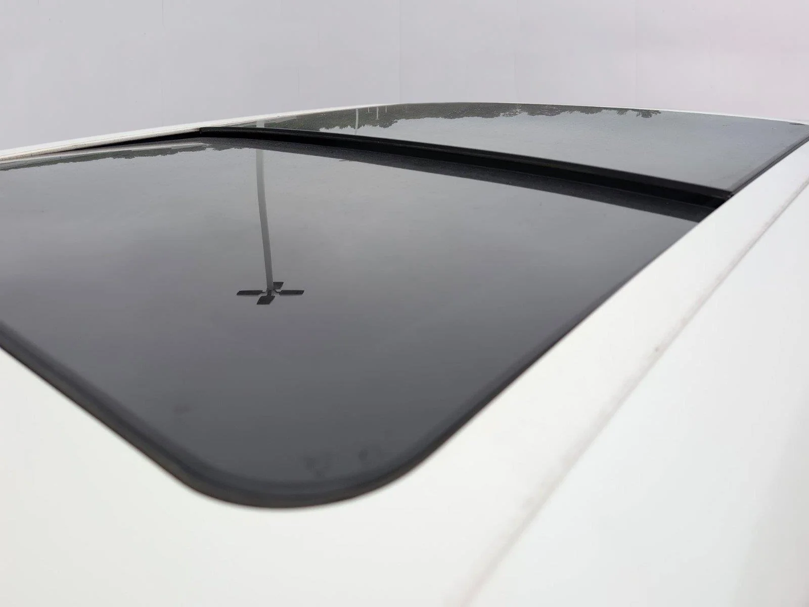 Used 2018 White Platinum Metallic Tri-Coat Ford Platinum image 39