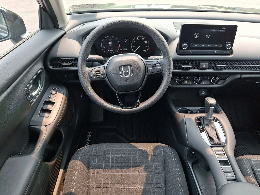 Certified Used 2025  Honda LX image 11