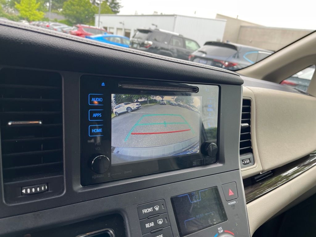 Used 2017 Midnight Black Metallic Toyota XLE image 18