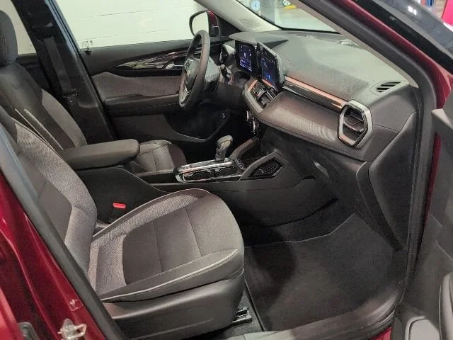 Used 2024 Crimson Metallic Chevrolet LT image 28
