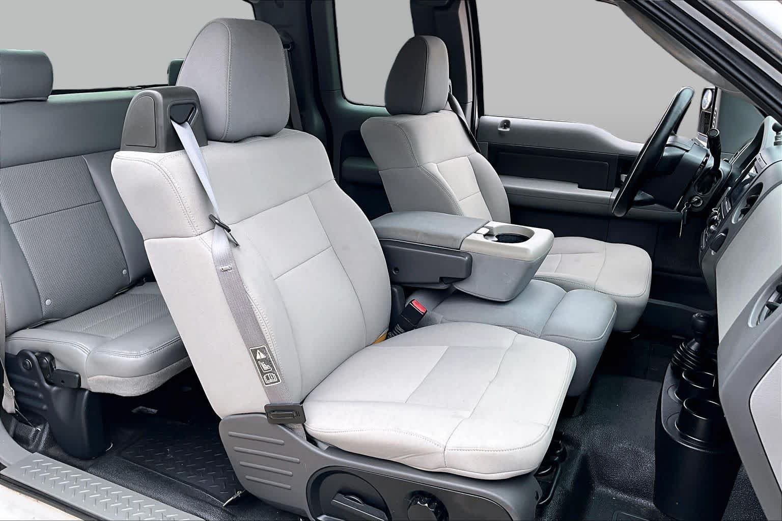 Used 2007 White Sand Tri-Coat Metallic Ford XLT image 8