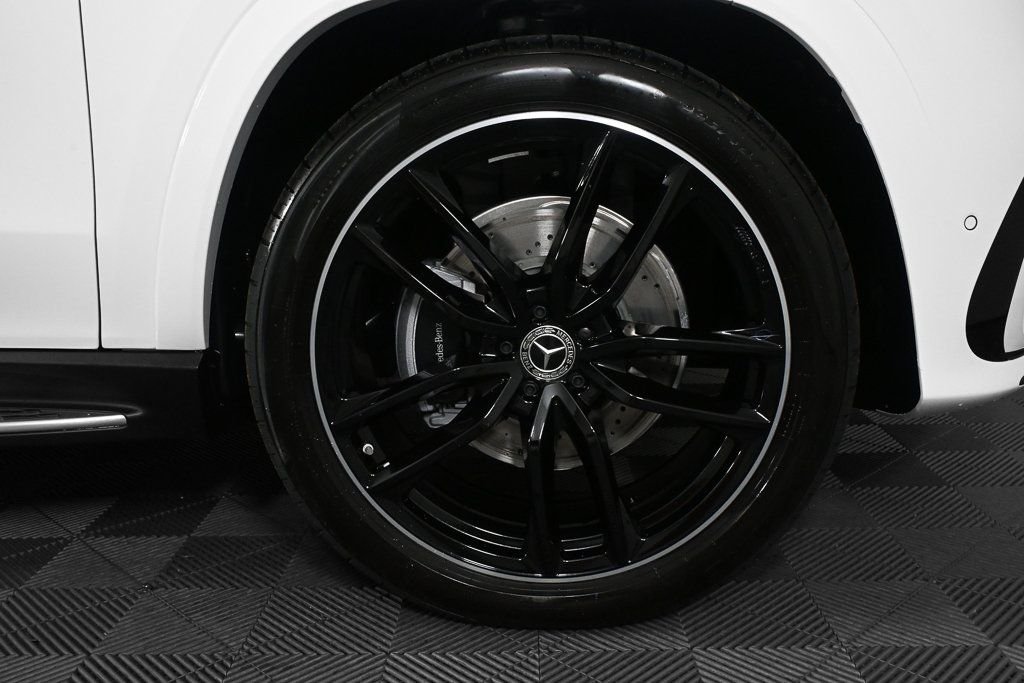 New 2026 Polar White Mercedes-Benz GLS 580 image 37