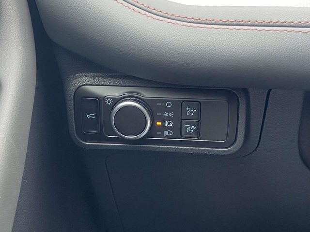 New 2026 Space White Metallic Ford Active image 40