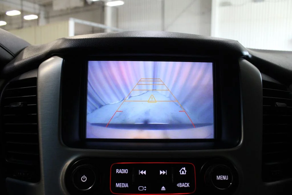 Used 2016 White GMC SLT image 5