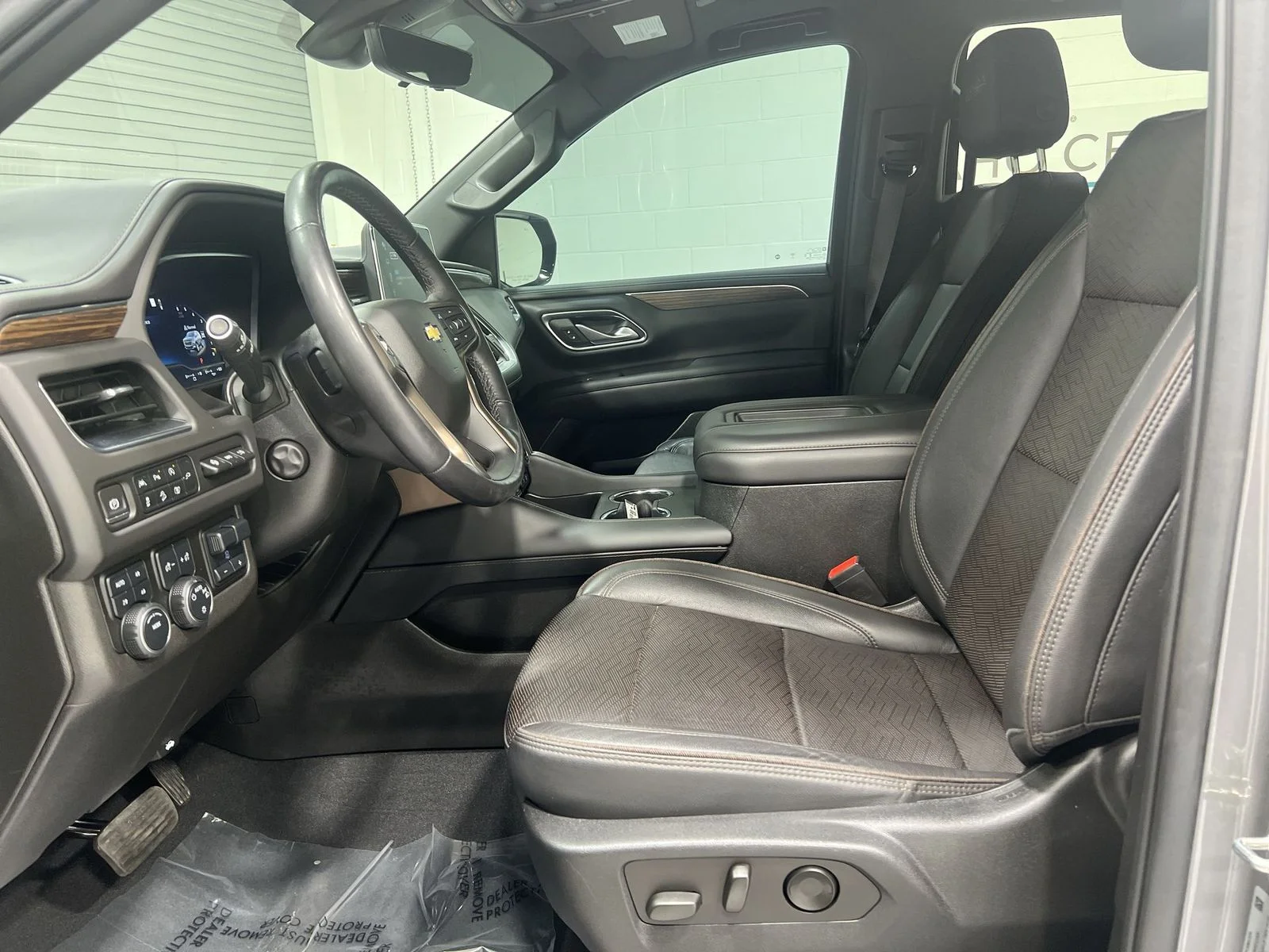 Used 2022 Gray Chevrolet High Country image 11