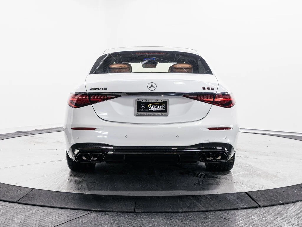 Used 2025 MANUFAKTUR Moonlight White Metallic Mercedes-Benz S 63 E AMG® image 31