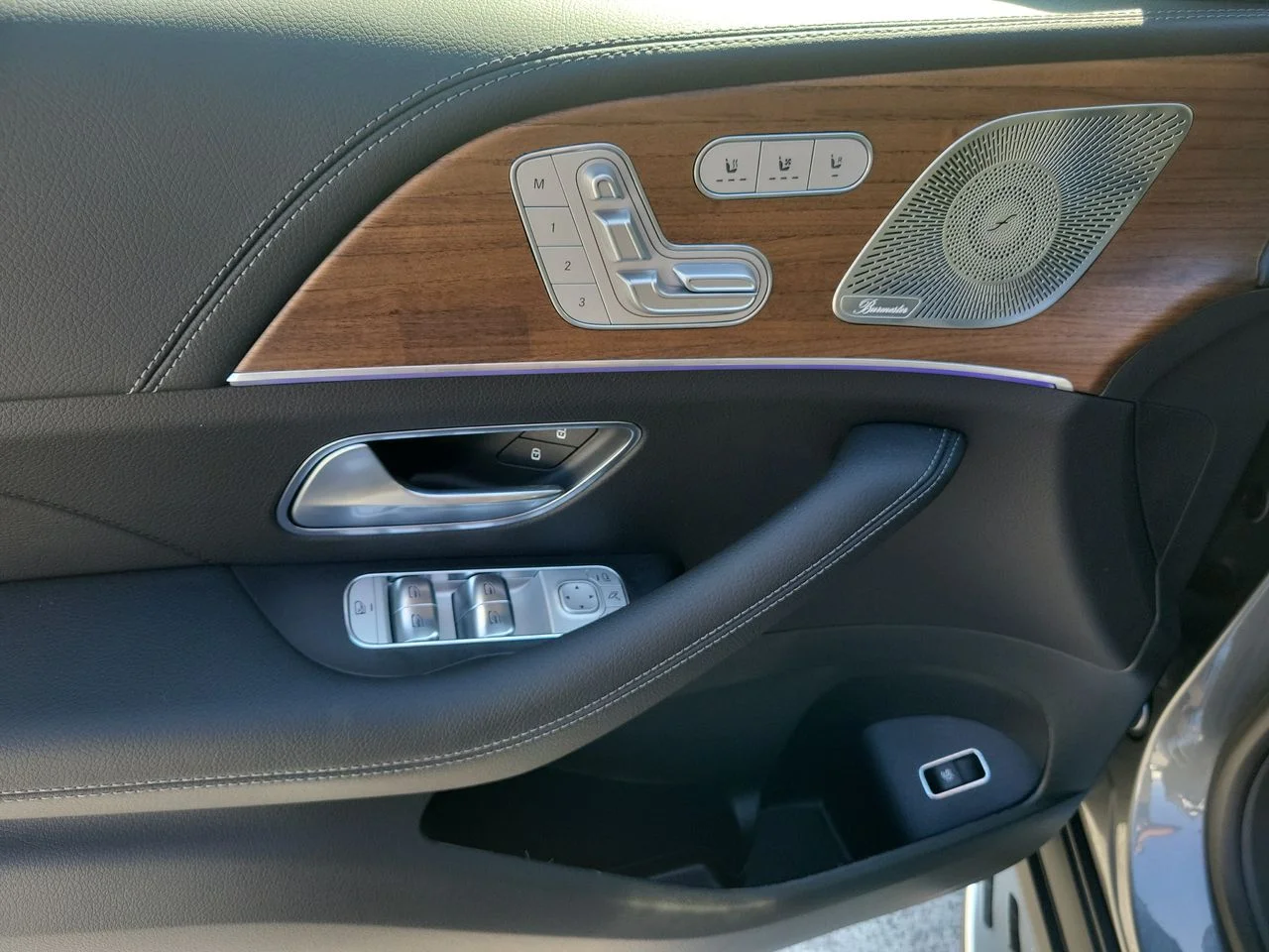 New 2026 Selenite Grey Metallic Mercedes-Benz GLS 580 image 21