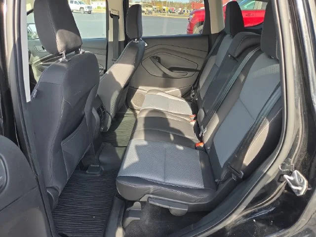 Used 2018 Black Ford SE image 29