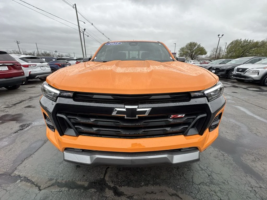 Used 2025 Orange Chevrolet Z71 image 26