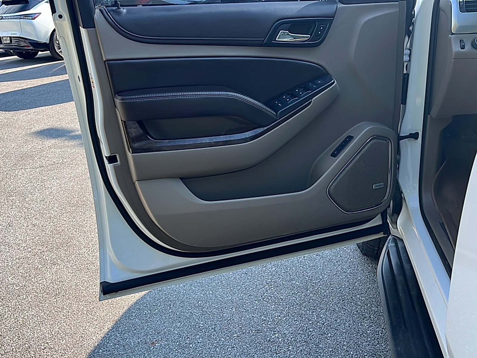 Used 2016 Summit White Chevrolet LT image 6