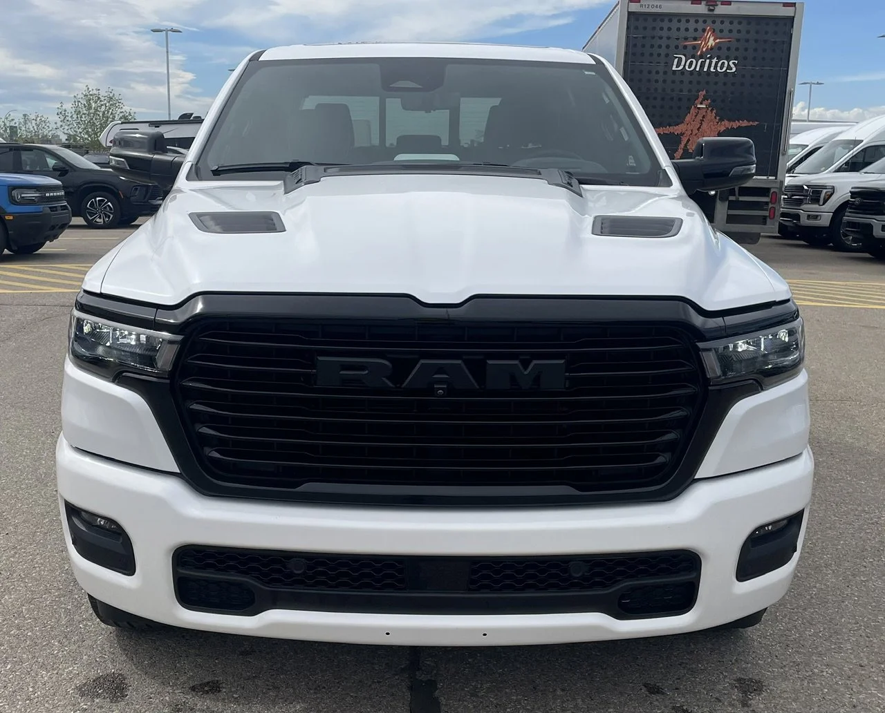 Used 2025 Ivory Tri-Coat Pearl Ram LARAMIE image 8