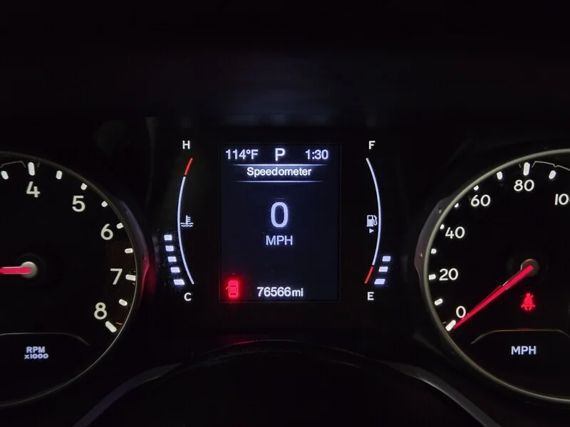 Used 2018 Diamond Black Crystal Pearlcoat Jeep Sport image 16