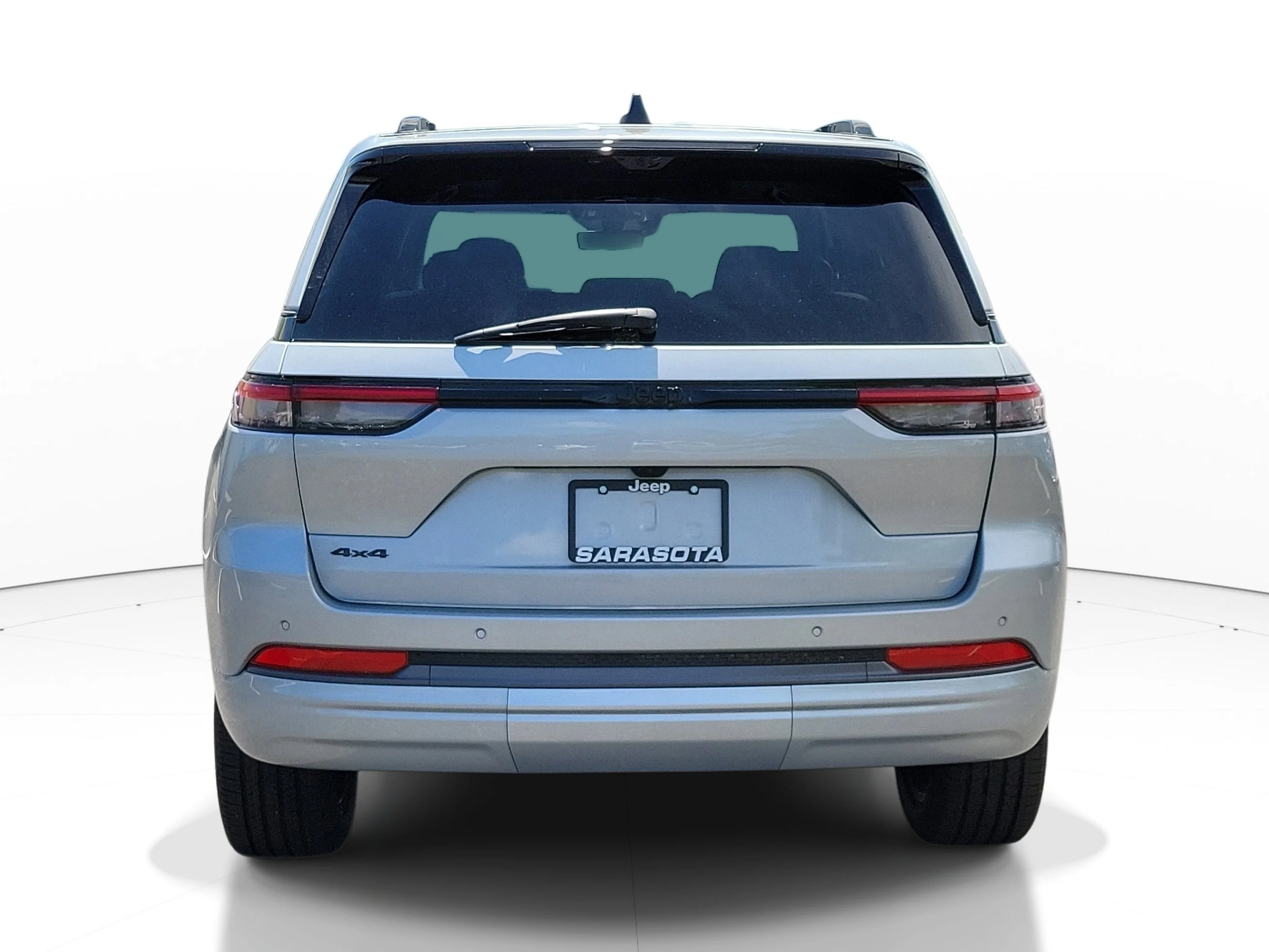 New 2026 Silver Zynith Jeep Limited Reserve image 5