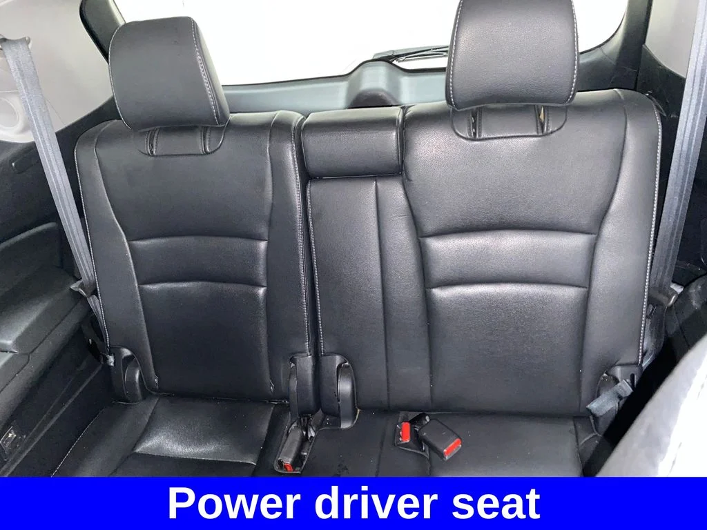 Used 2017  Honda Touring image 13