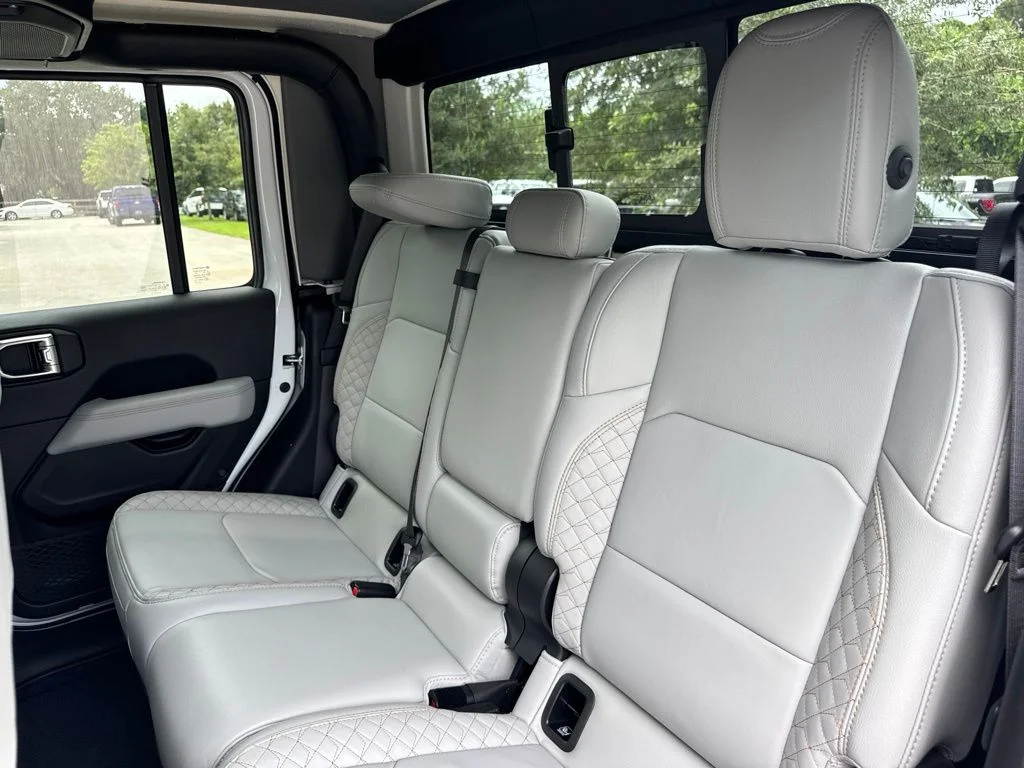 Certified Used 2023 Bright White Clearcoat Jeep Overland image 11