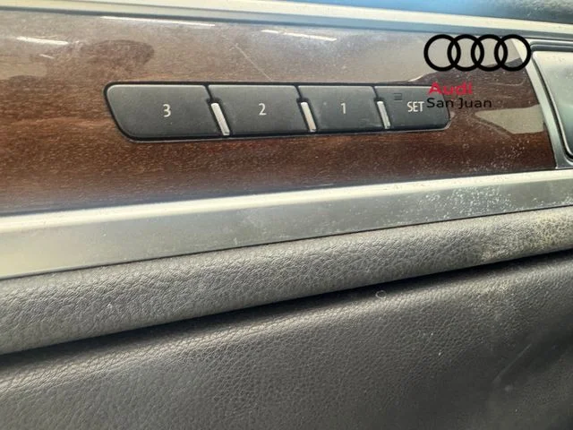 Used 2015 Black Volkswagen V6 Lux image 29