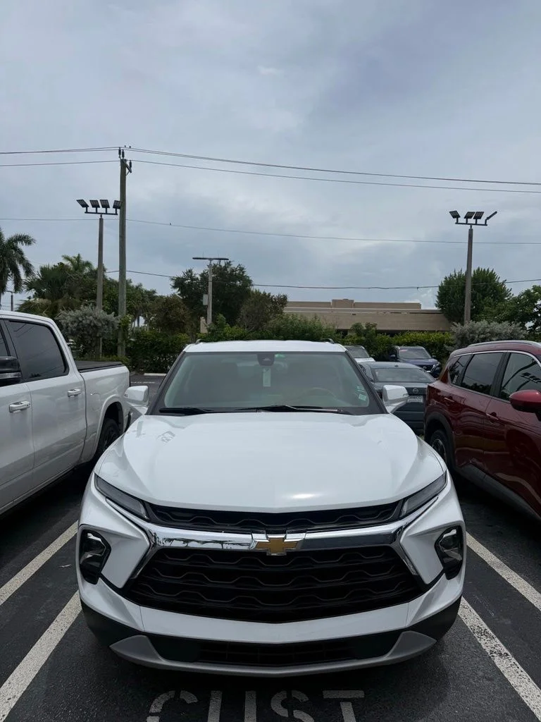 Used 2023 White Chevrolet LT image 2